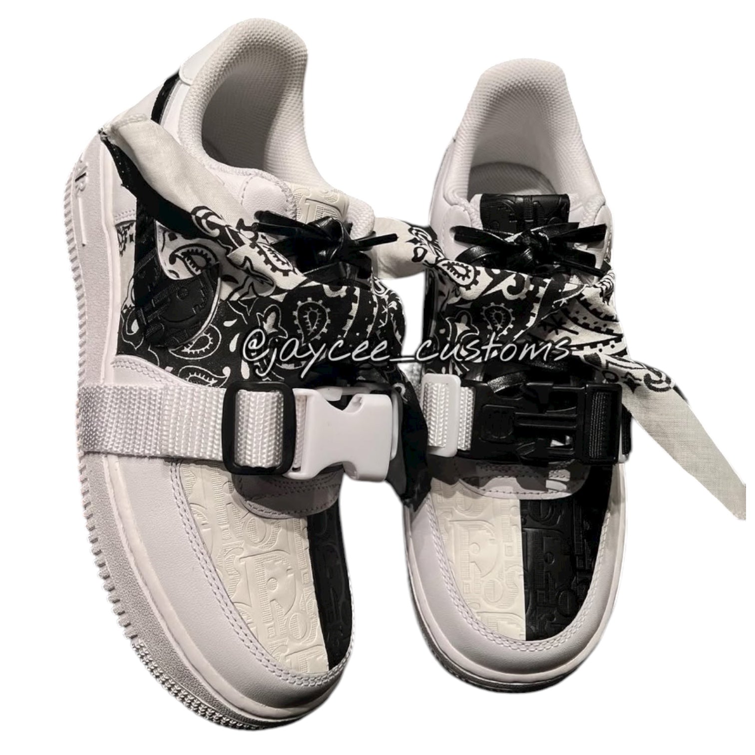 “Black/White Split”